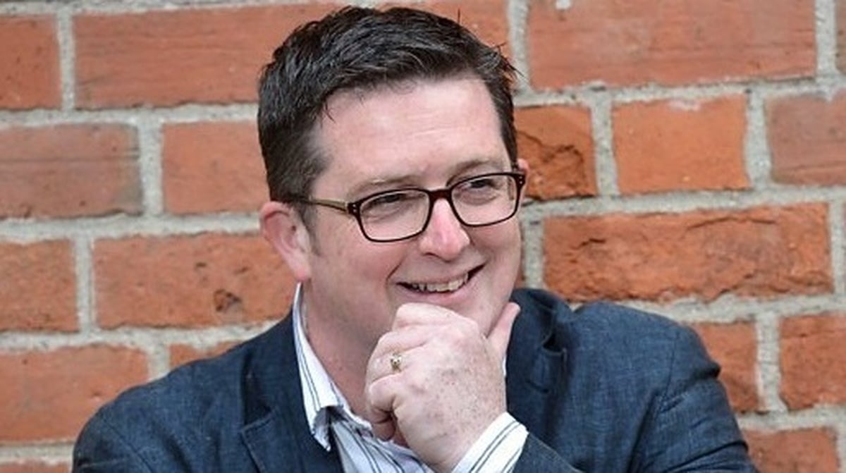 Travelling West, by John Toal