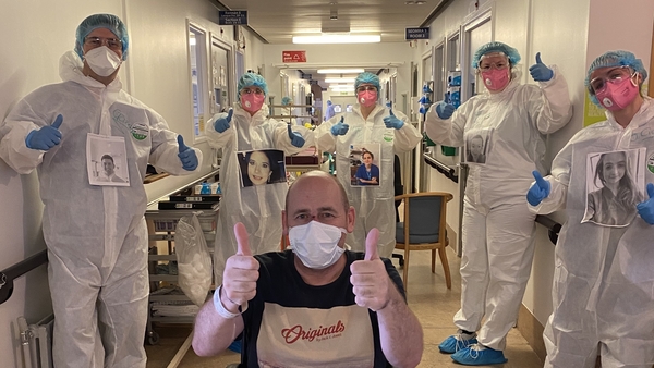 Sgt Paul Cullen pictured with staff at Beaumont Hospital (Image: Beaumont Hospital)