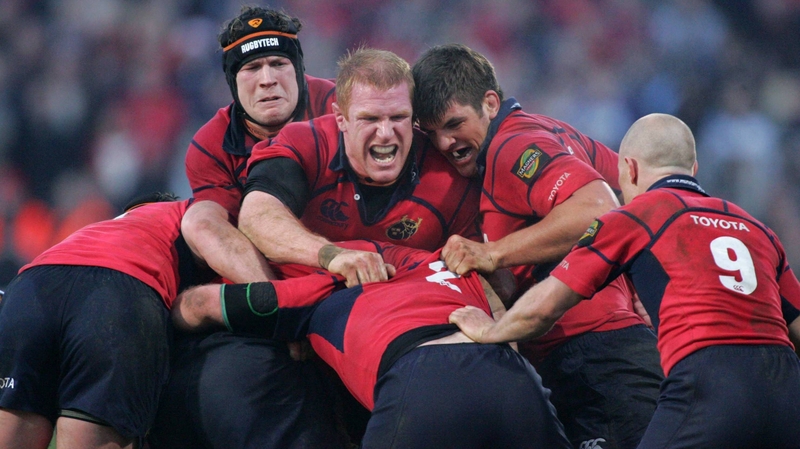 Paul O'Connell (c) in action in 2006