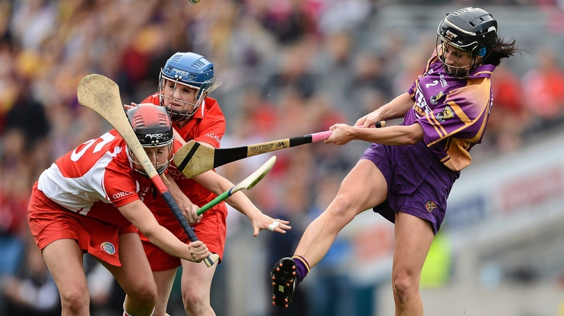 Cork's Síle Burns and Briege Corkery attempt to block Claire O'Connor of Wexford