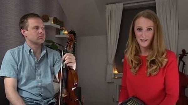 Caitlín Nic Gabhann with fiddle player Ciarán Ó Maonaigh