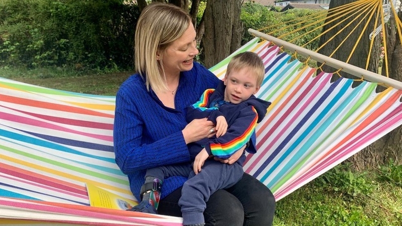 Hanna O'Heineachain with her son Fíonn