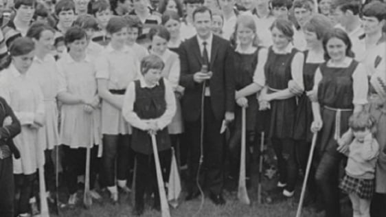 Seán Óg Ó Ceallacháin with 7-A-Side Camogie teams, Monaseed, Co. Wexforfd (1970)