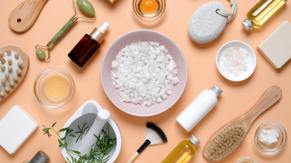 Emma Power spoke with Skin Coach Ciara Darcy about the benefits of facial yoga.
