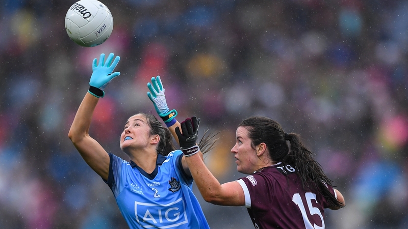 Éabha Rutledge (L) in action for Dublin during the 2019 All-Ireland final