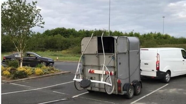 Gardaí in Portlaoise came across three vehicles parked up at a hotel and retail carpark in Portlaoise