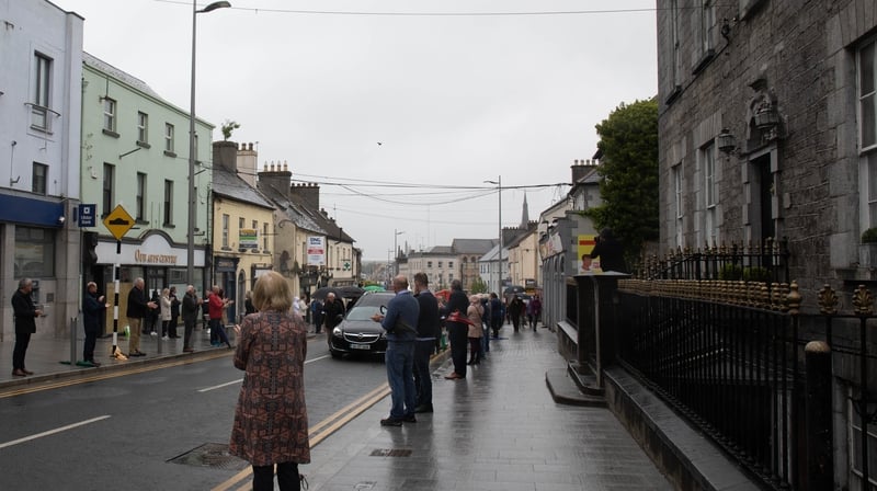 The people of Tullamore pay their respects to the late Paddy Fenning. 
Picture credit: Paddy Fenning Walk for IMNDA and Offaly Homeless'
