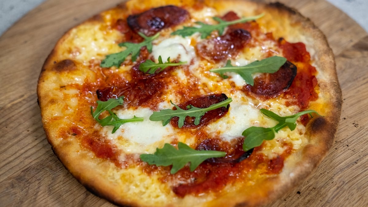 Pizza Making At Home with Reggie White 