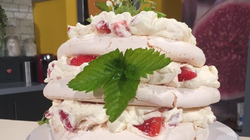 Strawberry Pavlova