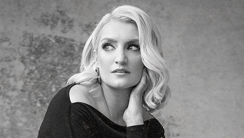 Amanda St John: hangin' with "the swampers"