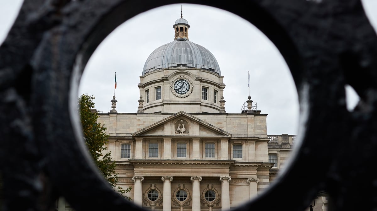 Government spending criticised by watchdog