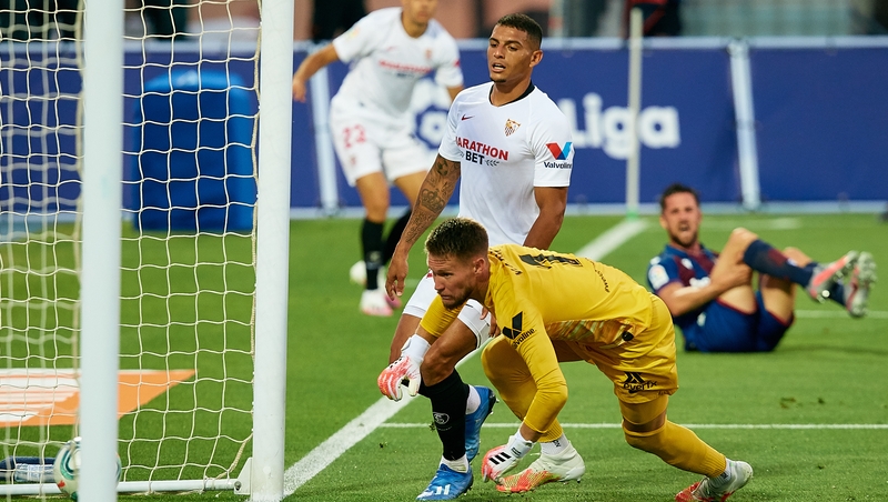 Tomas Vaclik and Diego Carlos can't prevent Levante's leveller from trickling in