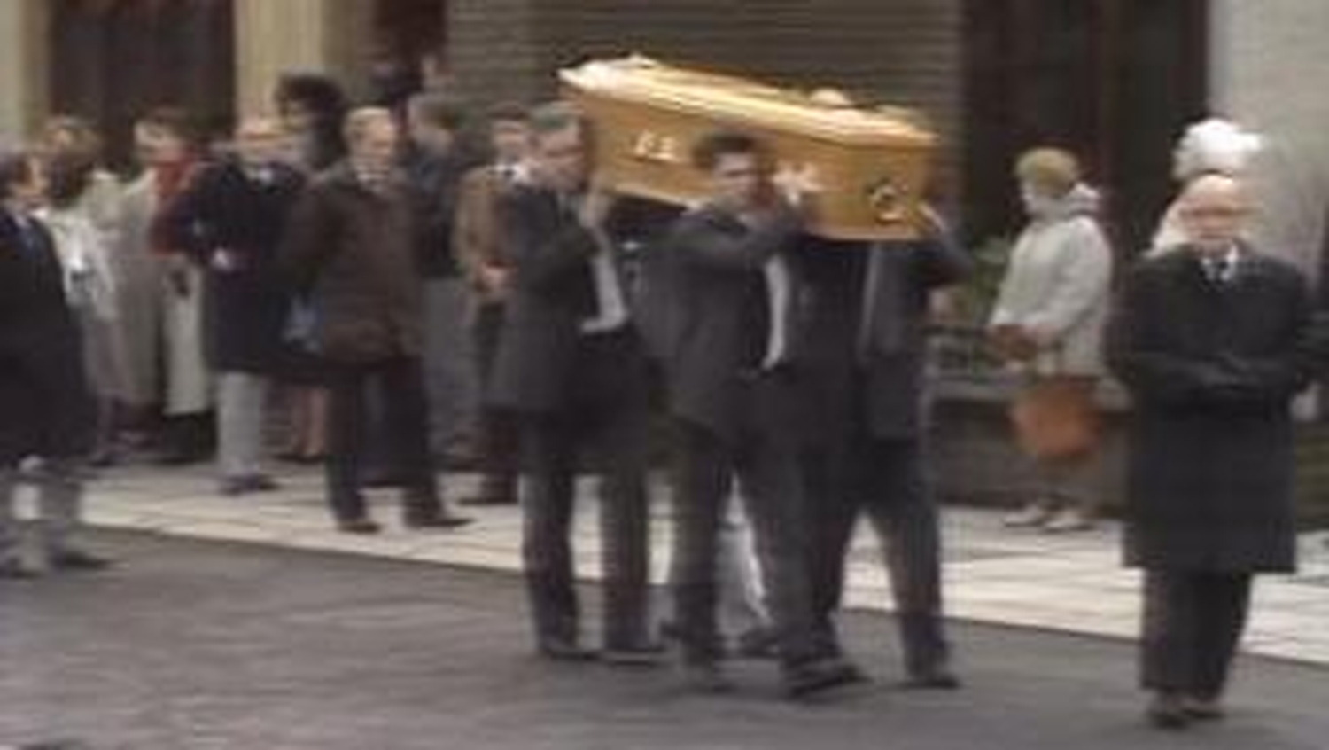 RT&Eacute; Archives | Collections | Funeral Of Catholic IRA Victims