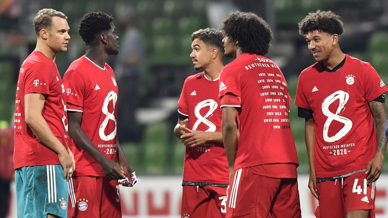 Bayern Munich's players celebrate
