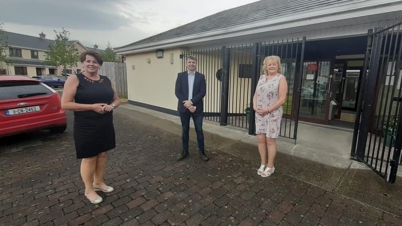 Jackie McKenna (L) Ruairi O'Murchu and Gwen McKenna