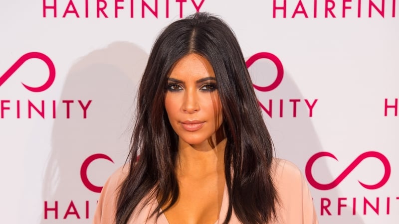 The reality TV star now has cherry red locks.