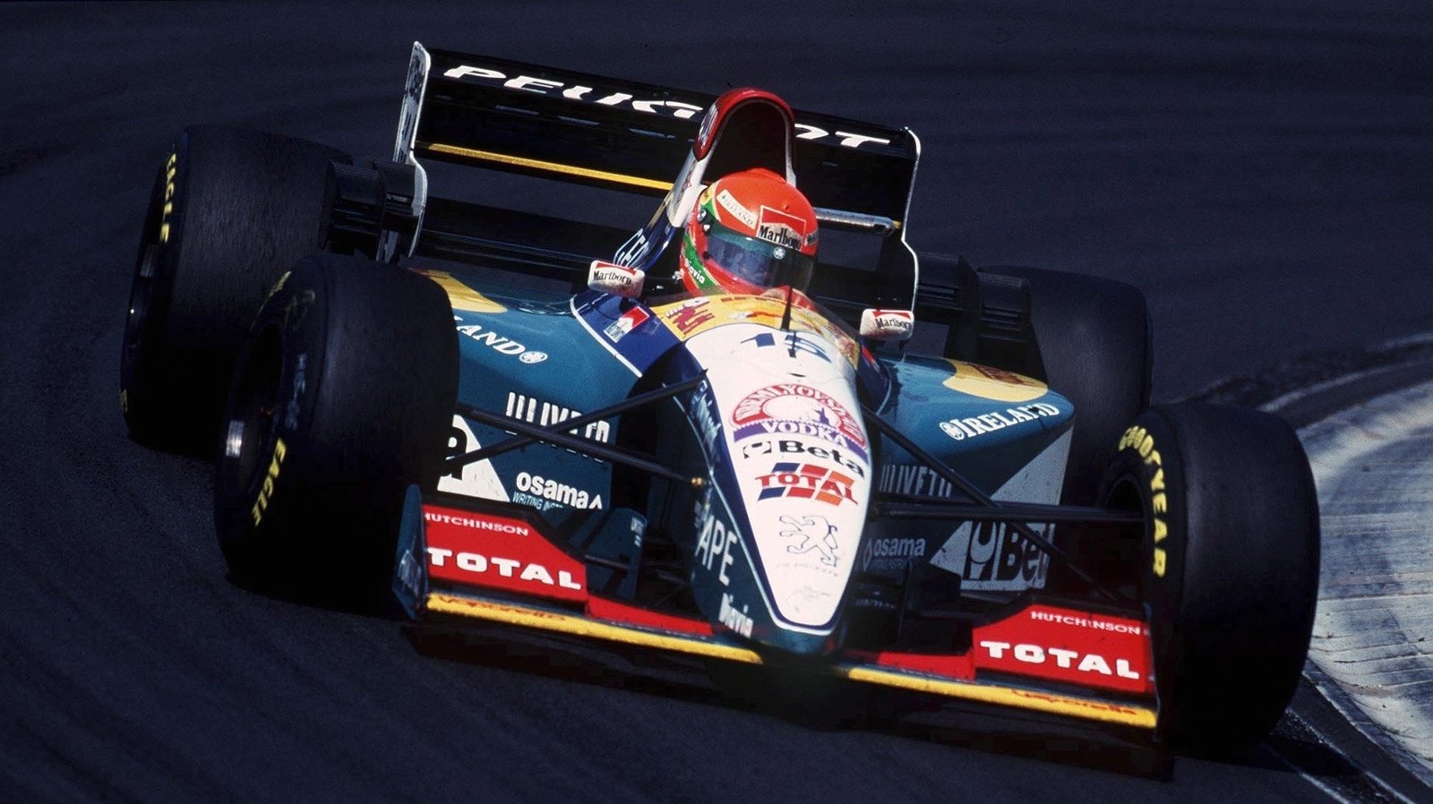 Eddie Irvine driving for Jordan in 1995