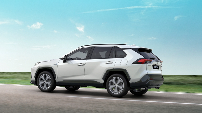 The Suzuki Across is based on Toyota's Rav 4.