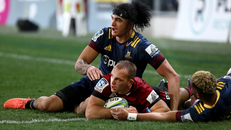 Tom Christie dives over to score a try