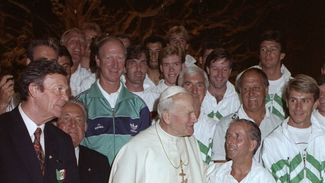 The Pope meets 'The Boss' ahead of Ireland's World Cup quarter-final game against Italy