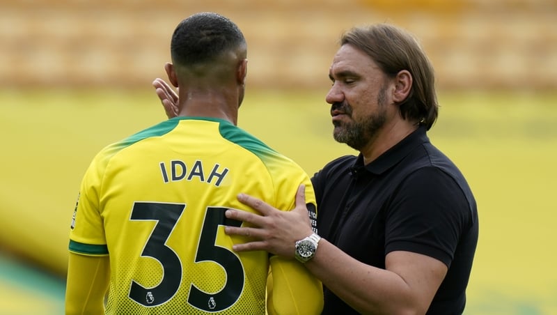 Daniel Farke with Republic of Ireland U21 striker Adam Idah at the final whistle