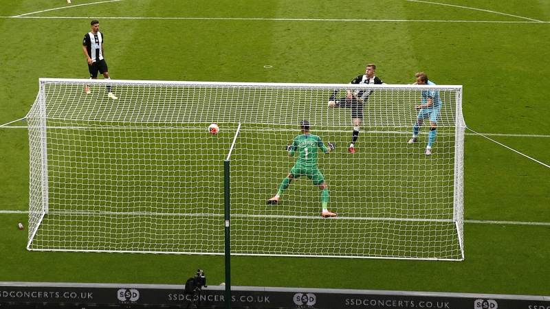 Harry Kane scores his first and Spurs' second goal of the evening