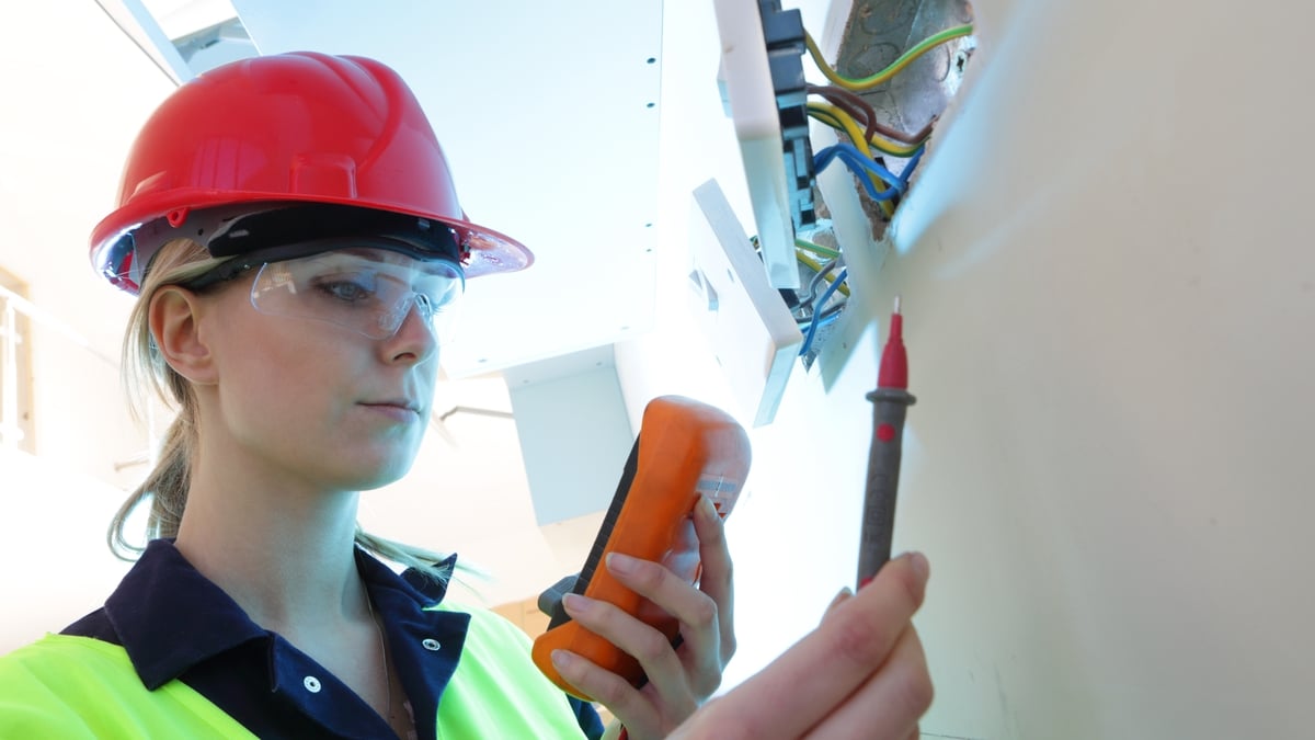 The through-put of tradespeople is in serious trouble - Union