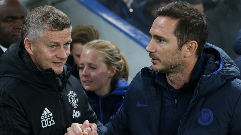 Ole Gunnar Solskjaer (L) and Chelsea manager Frank Lampard