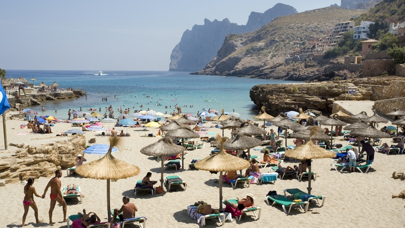 Dara Calleary said 'the overall advice' is against all non-essential travel