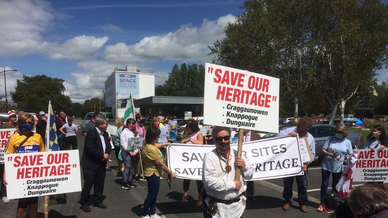 The protest was organised by both SIPTU and the workers to express their anger at Shannon Groups decision to keep a number of visitor centres closed and the threat of closing a number of other sites at the end of August