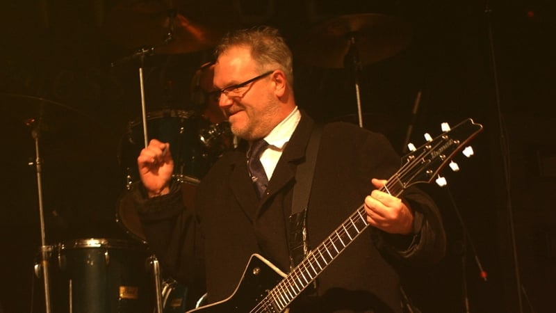 Tim Smith onstage with Cardiacs in London in November 2007