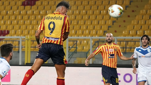Gianluca Lapadula heads home for Lecce