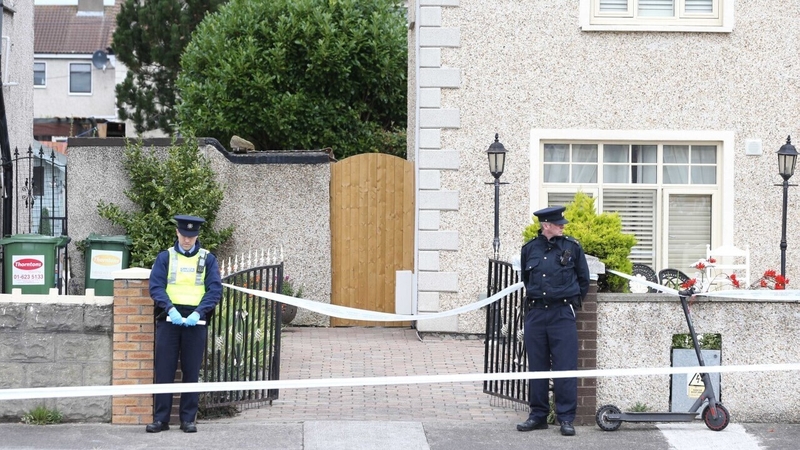 They were arrested this morning by gardaí investigating a fatal gun attack on Thomas McCarthy on 27 July in Ballyfermot