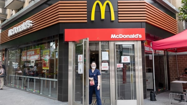 McDonald's total revenue fell about 2% to $5.42 billion in the three months ended September 30, largely recovering from the over 30% plunge posted in the second quarter