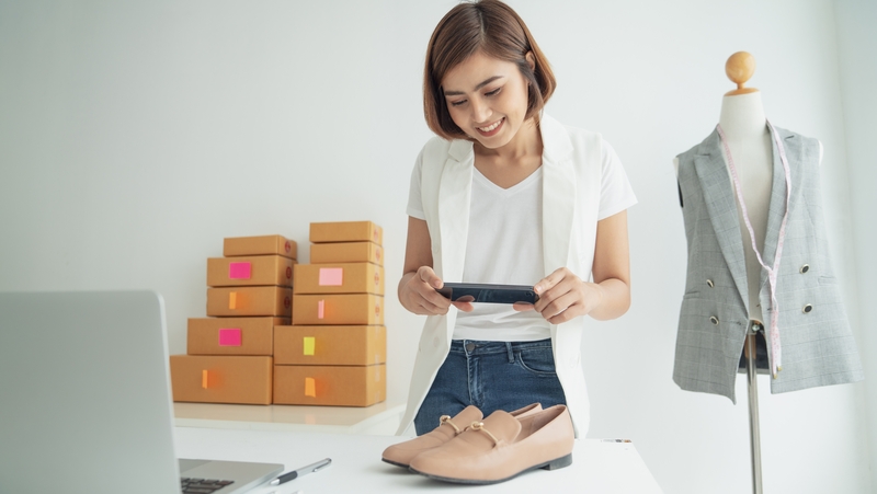 'It's got nothing to do with the equipment you use, you could have a really high priced DSLR or you could have a camera phone, they'll all do the job for you', says Alan Rowlette