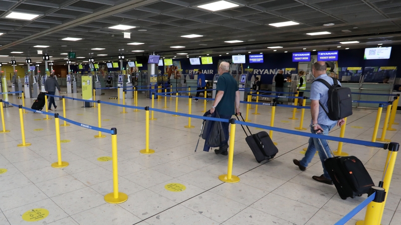 Willie Walsh said the approach of governments across Europe in stopping people from travelling has not done anything to stop the spread of Covid-19