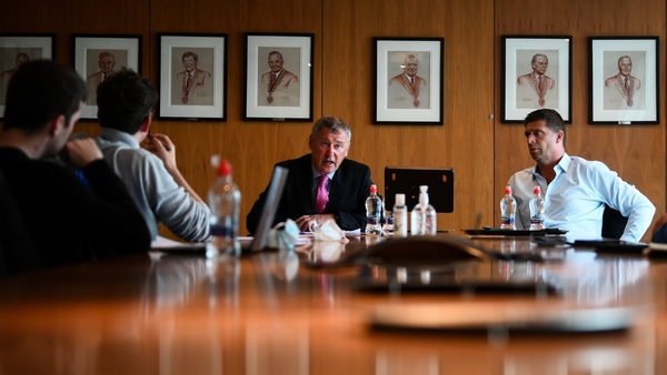 Gary Owens (C) and Niall Quinn (R)