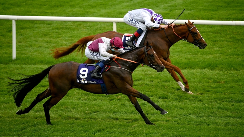 He Knows No Fear (near side) and a masked Chris Hayes collared Agitare and Kevin Manning in the shadow of the post