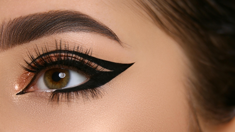 Make-up artists share their top tips for nailing the bold liner trend, as seen on the SS20 catwalks. By Katie Wright.