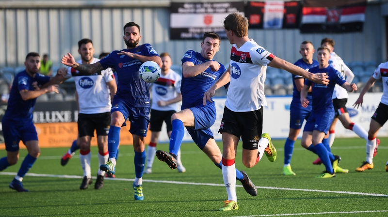 Daniel Cleary of Dundalk heads home the leveller