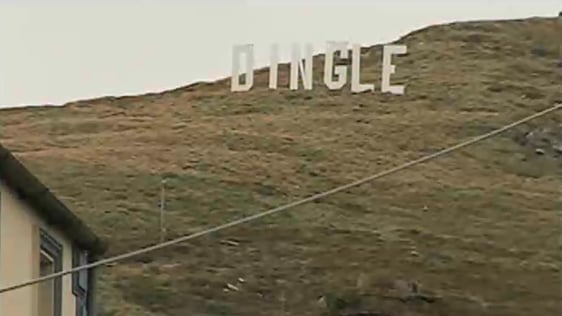 Giant Dingle sign in 2005.