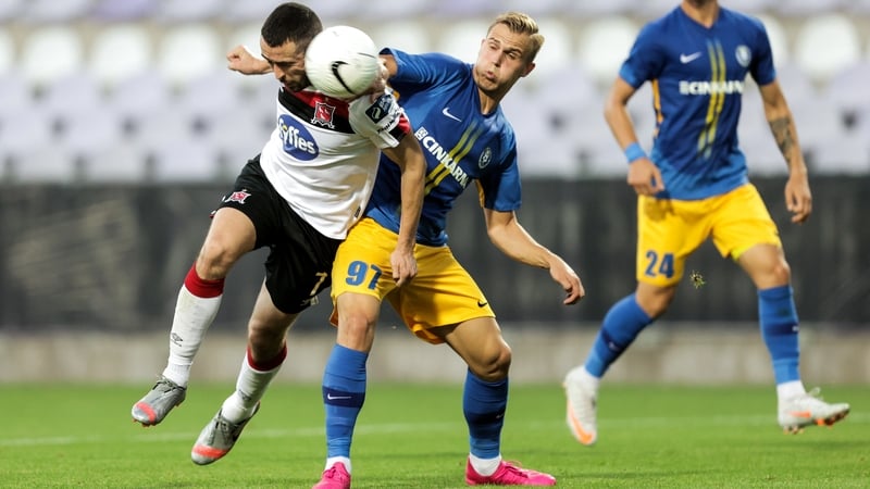 Michael Duffy in action against Advan Kadusico