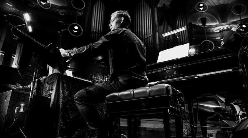 Max Richter performs SLEEP
(Photo Rahi Rezvani)
