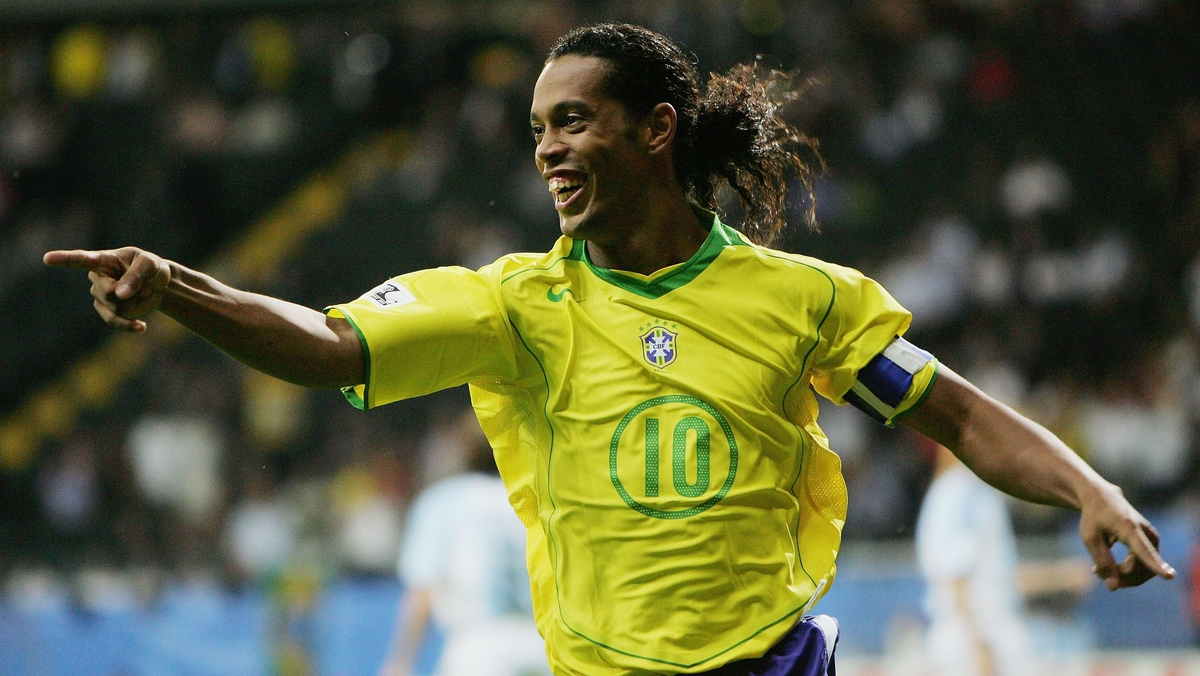 Kicking Back With Ronaldinho By The Pool In Rio
