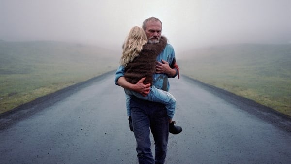 Ingvar Sigurdsson and Ída Mekkín Hlynsdóttir in A White, White Day