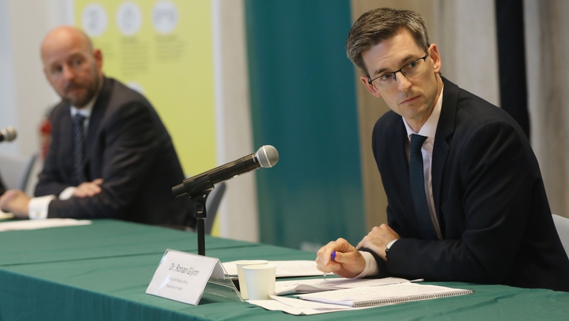 Philip Nolan (L) and Dr Ronan Glynn speaking at this evening's briefing at the Dept of Health