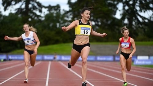 Phil Healy winning her 200m race