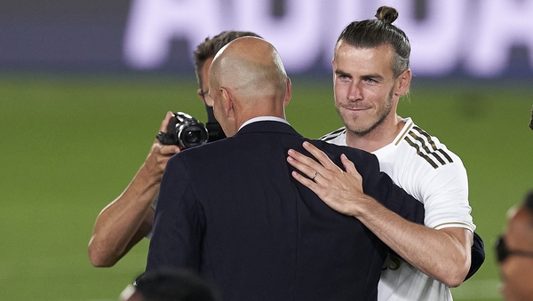 Zinedine Zidane (C) played Gareth Bale for just 100 minutes in Real Madrid's 11-game run in to winning La Liga