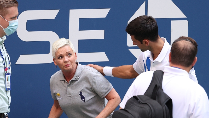 Djokovic apologises to the line judge he hit