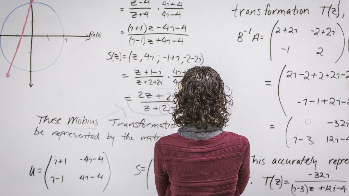 Tomás Mac Eochagáin, Coláiste Uí Ghríofa.    